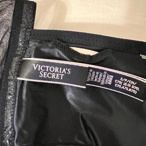 bra - Picture 3 of 3